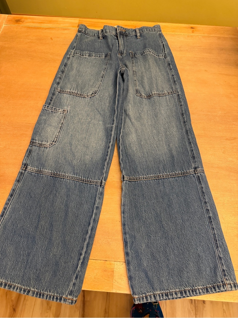 Celebrity Pink Patch Pocket Wide-Leg Jeans in Medium Blue